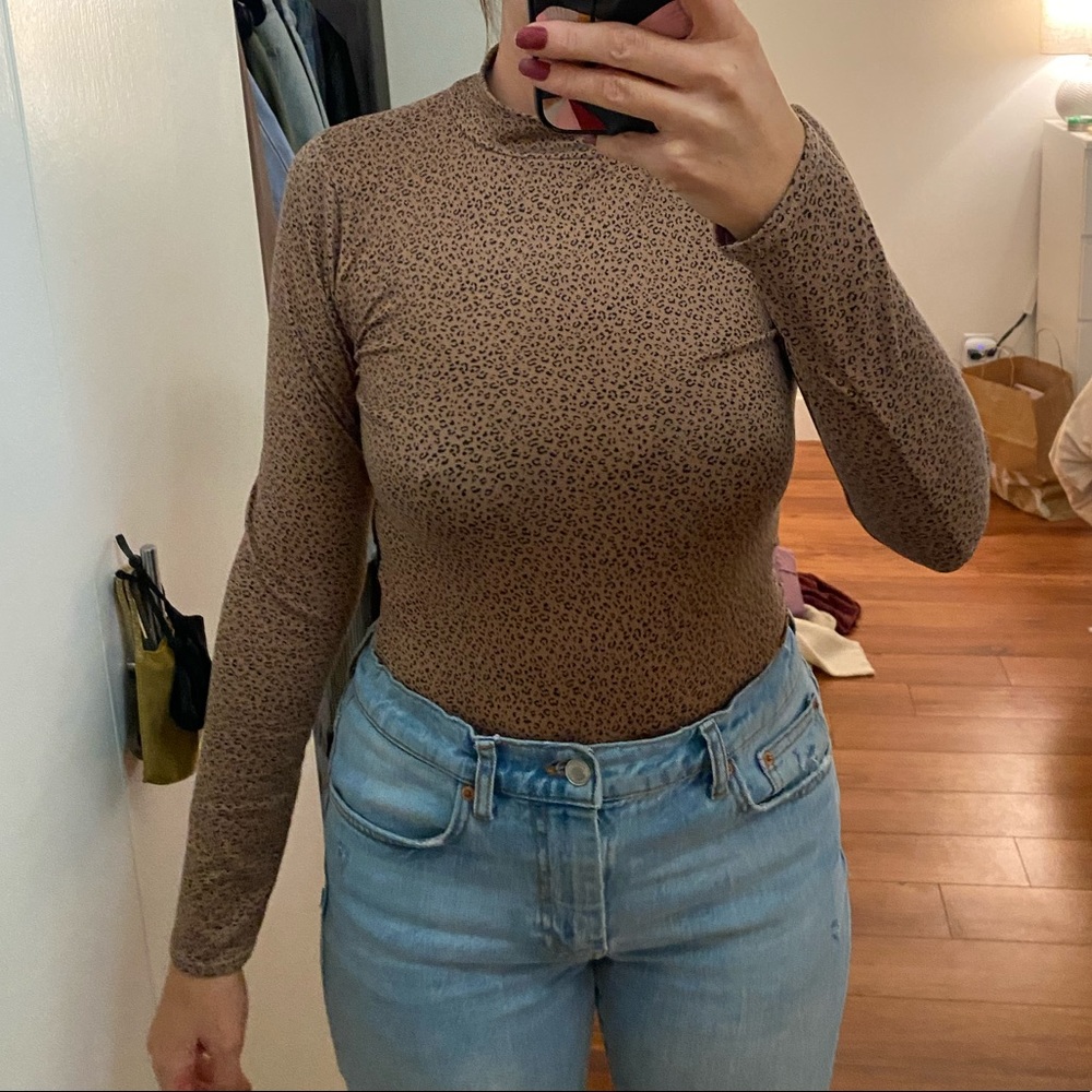 Gaze long sleeve cheetah bodysuit
